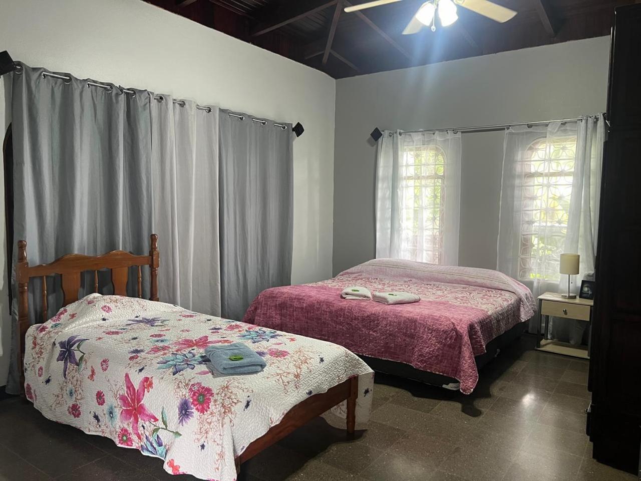 Casa Eva Lodging Costa Rica San Isidro De El General エクステリア 写真