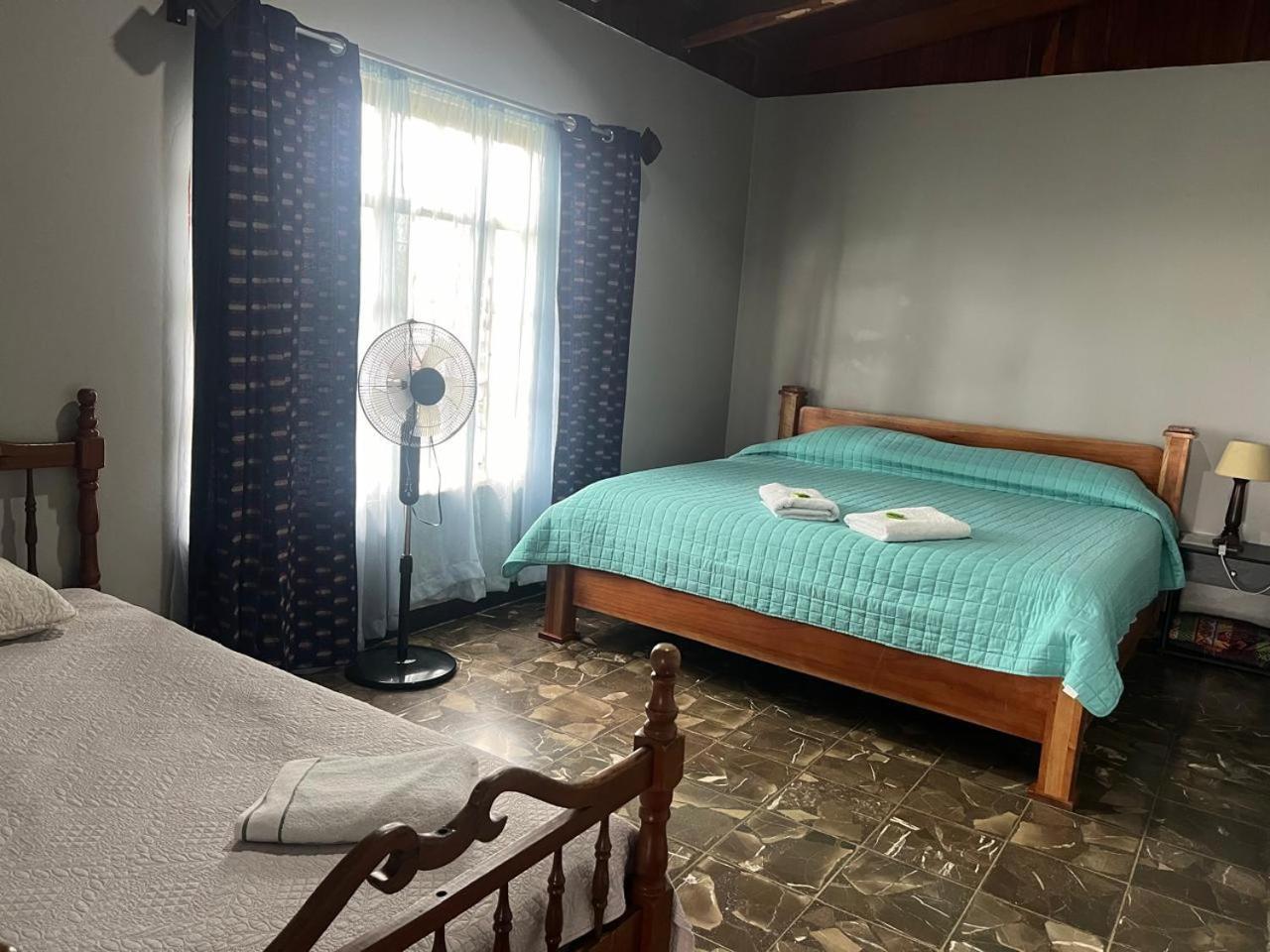 Casa Eva Lodging Costa Rica San Isidro De El General 部屋 写真